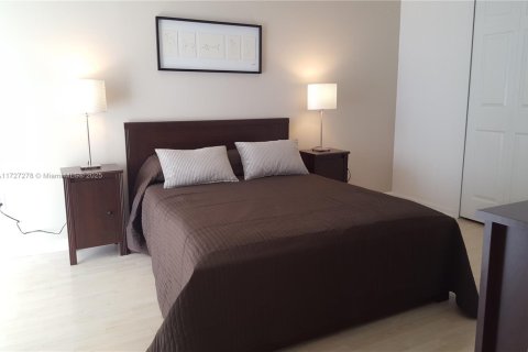 Copropriété à vendre à Aventura, Floride: 2 chambres, 95.13 m2 № 1713377 - photo 24