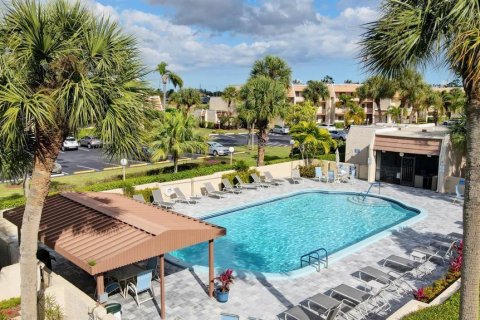 Copropriété à louer à Lake Worth, Floride: 2 chambres, 87.24 m2 № 1065787 - photo 1