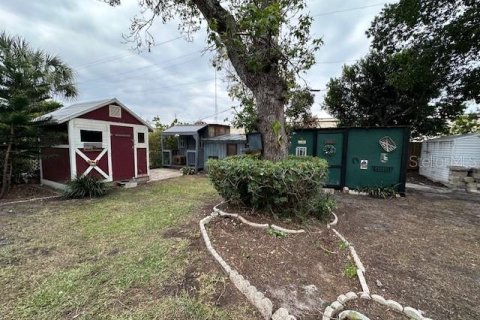 House in Tampa, Florida 4 bedrooms, 143.07 sq.m. № 1563744 - photo 22