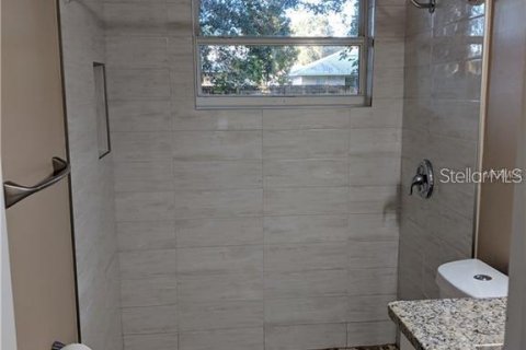 House in Apopka, Florida 3 bedrooms, 98.94 sq.m. № 1919296 - photo 3