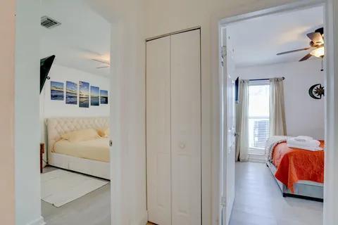 Villa ou maison à louer à Fort Lauderdale, Floride: 4 chambres, 182.18 m2 № 2146951 - photo 24