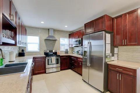 Villa ou maison à louer à Fort Lauderdale, Floride: 4 chambres, 182.18 m2 № 2146951 - photo 11