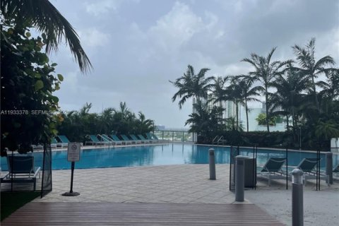 Copropriété à louer à Miami, Floride: 2 chambres, 123.93 m2 № 1991095 - photo 7