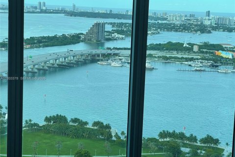 Copropriété à louer à Miami, Floride: 2 chambres, 123.93 m2 № 1991095 - photo 14