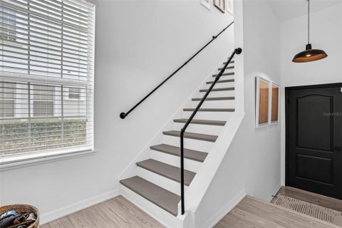 Townhouse in Winter Springs, Florida 2 bedrooms, 100.8 sq.m. № 1904108 - photo 7