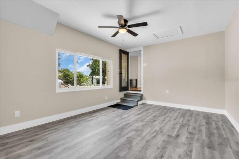 Casa en venta en Gulfport, Florida, 4 dormitorios, 160.81 m2 № 1836859 - foto 15