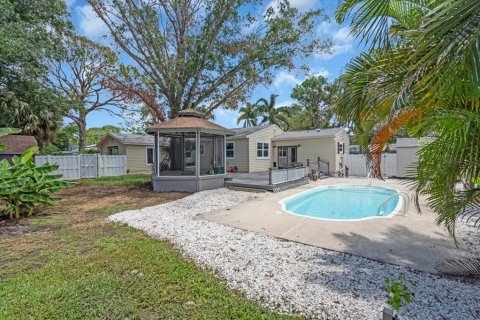 Casa en venta en Gulfport, Florida, 4 dormitorios, 160.81 m2 № 1836859 - foto 26