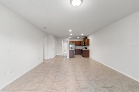 Villa ou maison à louer à Land O' Lakes, Floride: 3 chambres, 142.33 m2 № 2387446 - photo 7
