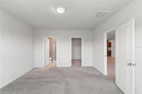 Villa ou maison à louer à Land O' Lakes, Floride: 3 chambres, 142.33 m2 № 2387446 - photo 10