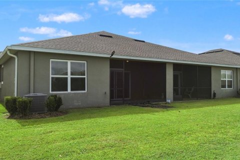 Villa ou maison à louer à Land O' Lakes, Floride: 3 chambres, 142.33 m2 № 2387446 - photo 30