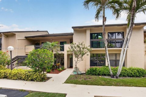 Condo à Delray Beach, Floride, 2 chambres  № 2414560
