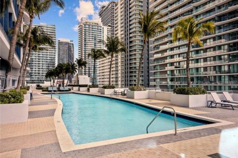 Condominio en venta en Miami, Florida, 1 dormitorio, 81.48 m2 № 2154452 - foto 13