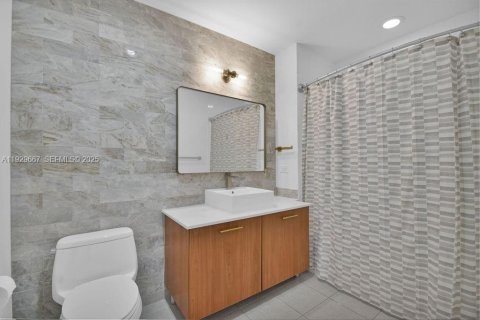 Copropriété à vendre à Miami, Floride: 2 chambres, 109.72 m2 № 2272059 - photo 21