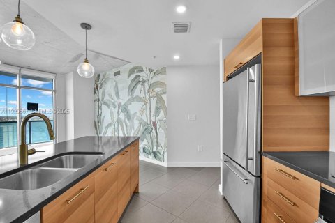 Copropriété à vendre à Miami, Floride: 2 chambres, 109.72 m2 № 2272059 - photo 9