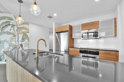 Copropriété à vendre à Miami, Floride: 2 chambres, 109.72 m2 № 2272059 - photo 10