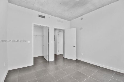 Copropriété à vendre à Miami, Floride: 2 chambres, 109.72 m2 № 2272059 - photo 25