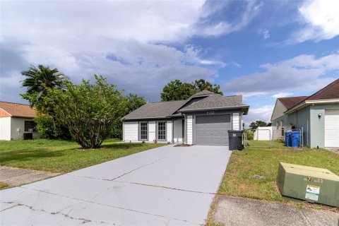 House in Tampa, Florida 3 bedrooms, 110.55 sq.m. № 1820886 - photo 3