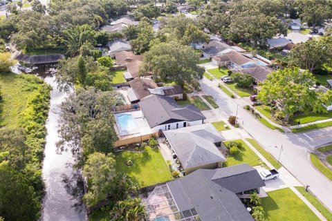 Casa en venta en Pinellas Park, Florida, 4 dormitorios, 140.28 m2 № 1825427 - foto 29