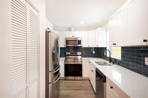 Casa en venta en Pinellas Park, Florida, 4 dormitorios, 140.28 m2 № 1825427 - foto 7