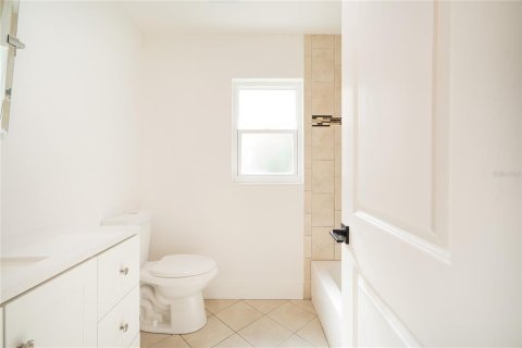 Casa en venta en Pinellas Park, Florida, 4 dormitorios, 140.28 m2 № 1825427 - foto 24