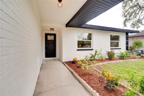 Casa en venta en Pinellas Park, Florida, 4 dormitorios, 140.28 m2 № 1825427 - foto 2
