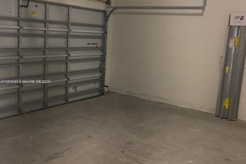 Casa en venta en Port St. Lucie, Florida, 4 dormitorios, 189.52 m2 № 2001972 - foto 9