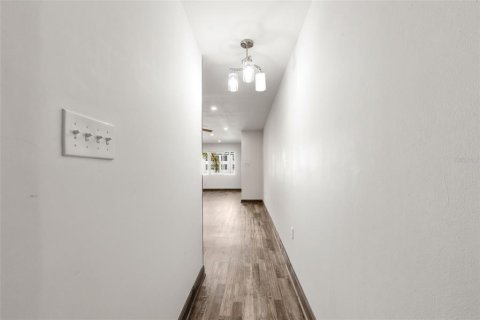Copropriété à vendre à Largo, Floride: 2 chambres, 135.64 m2 № 2129336 - photo 3