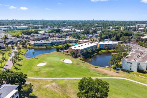 Condo à Largo, Floride, 2 chambres  № 2129336