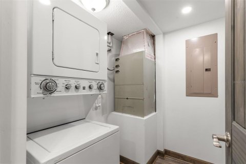 Copropriété à vendre à Largo, Floride: 2 chambres, 135.64 m2 № 2129336 - photo 27