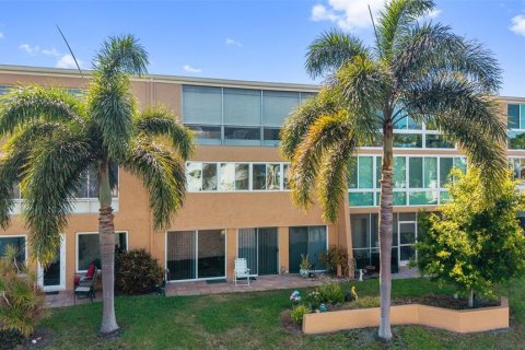Copropriété à vendre à Largo, Floride: 2 chambres, 135.64 m2 № 2129336 - photo 30