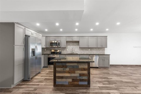 Copropriété à vendre à Largo, Floride: 2 chambres, 135.64 m2 № 2129336 - photo 10