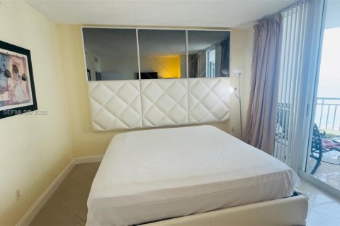 Купить кондоминиум в Санни-Айлс-Бич, Флорида 2 спальни, 119.84м2, № 2009469 - фото 25