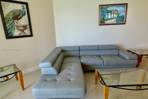 Купить кондоминиум в Санни-Айлс-Бич, Флорида 2 спальни, 119.84м2, № 2009469 - фото 19