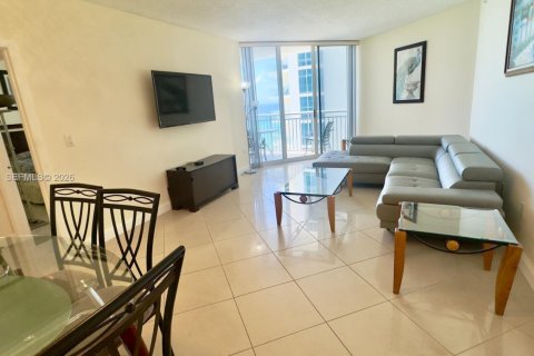 Купить кондоминиум в Санни-Айлс-Бич, Флорида 2 спальни, 119.84м2, № 2009469 - фото 10