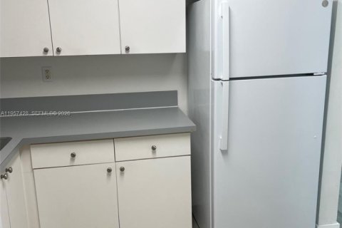 Снять в аренду кондоминиум в Майами-Лейкс, Флорида 2 спальни, 94.76м2, № 2011438 - фото 11