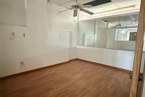 Propiedad comercial en alquiler en Fern Park, Florida, 169.08 m2 № 1901376 - foto 12