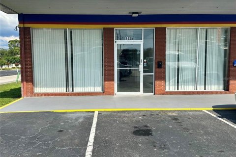 Propiedad comercial en alquiler en Fern Park, Florida, 169.08 m2 № 1901376 - foto 3