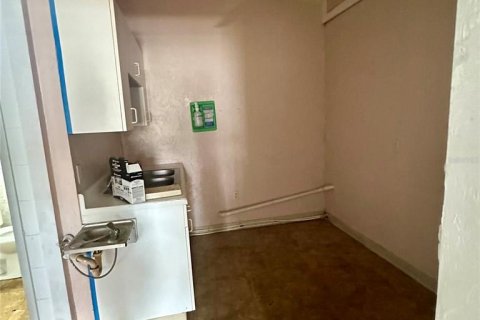 Propiedad comercial en alquiler en Fern Park, Florida, 169.08 m2 № 1901376 - foto 16