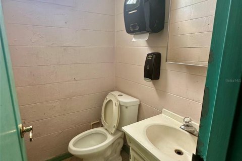Propiedad comercial en alquiler en Fern Park, Florida, 169.08 m2 № 1901376 - foto 17