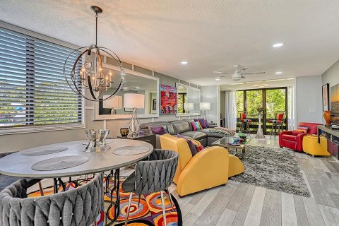 Condo in Longboat Key, Florida, 2 bedrooms  № 2112088 - photo 15
