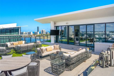 Condominio en venta en Aventura, Florida, 6 dormitorios, 575.99 m2 № 1491602 - foto 27