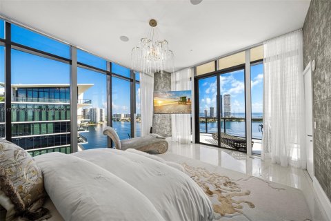 Condominio en venta en Aventura, Florida, 6 dormitorios, 575.99 m2 № 1491602 - foto 19