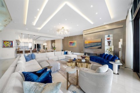 Condominio en venta en Aventura, Florida, 6 dormitorios, 575.99 m2 № 1491602 - foto 7