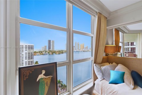Condominio en venta en Aventura, Florida, 2 dormitorios, 126.81 m2 № 1986757 - foto 17