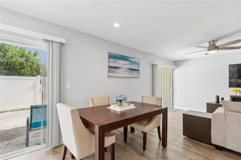 Touwnhouse à vendre à Pinellas Park, Floride: 3 chambres, 139.35 m2 № 2099731 - photo 9
