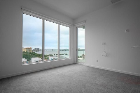 Condominio en venta en Clearwater, Florida, 2 dormitorios, 153.75 m2 № 2101899 - foto 20