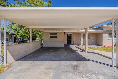 Casa en venta en Orlando, Florida, 3 dormitorios, 167.22 m2 № 1918195 - foto 4