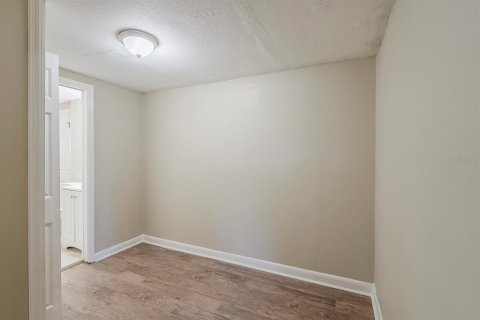 Casa en venta en Orlando, Florida, 3 dormitorios, 167.22 m2 № 1918195 - foto 23