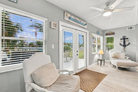 Villa ou maison à louer à Saint Pete Beach, Floride: 4 chambres, 202.25 m2 № 2405098 - photo 15