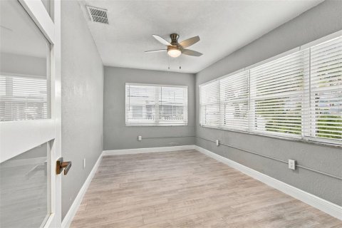 Villa ou maison à louer à Saint Pete Beach, Floride: 4 chambres, 202.25 m2 № 2405098 - photo 16